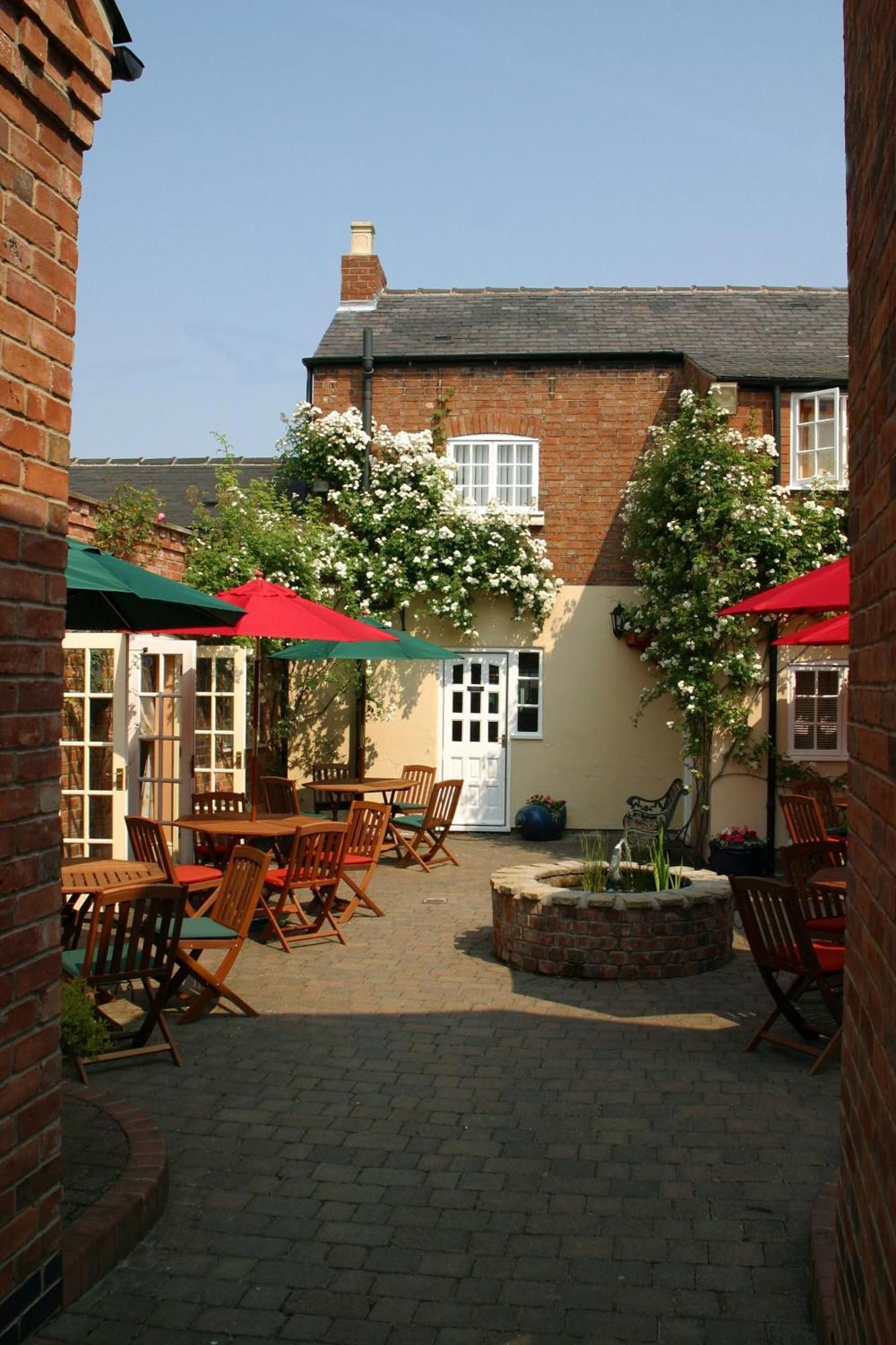 โรงแรมเดอะคอตเทจ Bradmore  ภายนอก รูปภาพ