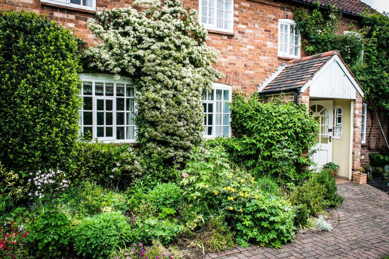 โรงแรมเดอะคอตเทจ Bradmore  ภายนอก รูปภาพ